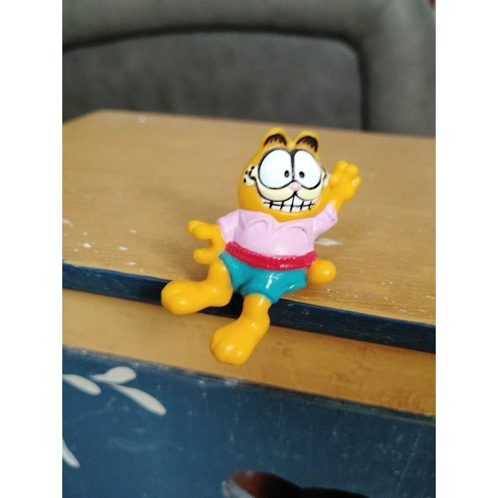 Vintage Garfield Character. Shelf Sitter PVC (1981)
